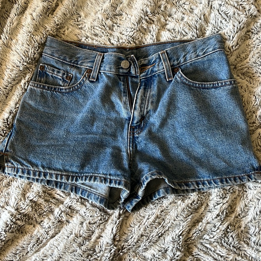 Junior’s Levi’s Jean shorts size 5